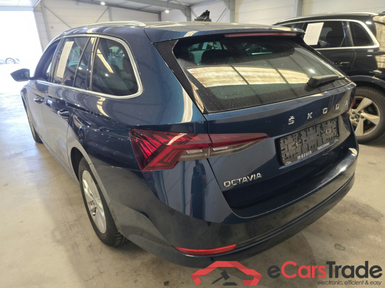 Skoda Octavia 2.0 TDI LED Virtual Ambient Display KeylessGo Klima PDC ... #6