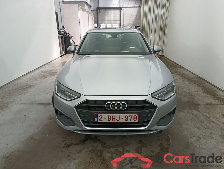 Audi A4 2.0 30 TDi 100kW S tronic Attraction B.E 4d #5