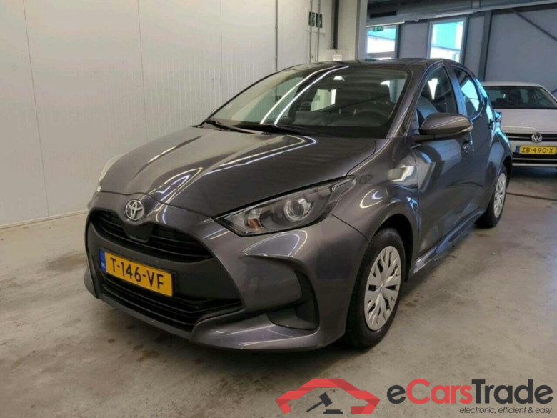 TOYOTA Yaris 1.5 VVT-i Active #1