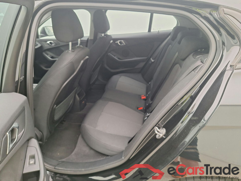 BMW, 1-serie '19, BMW 1 Reeks Hatch 118iA (100 kW) 5d #4