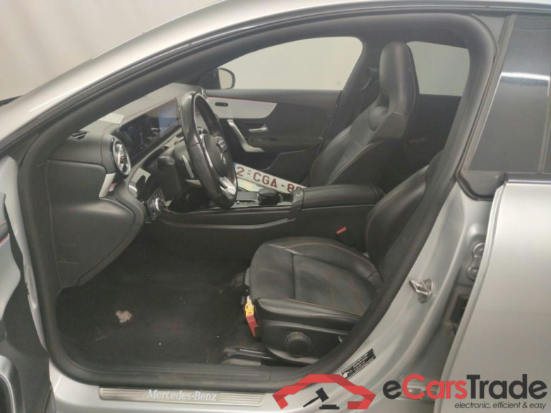 Mercedes-Benz CLA Shooting Brake CLA 200 d 5d #3