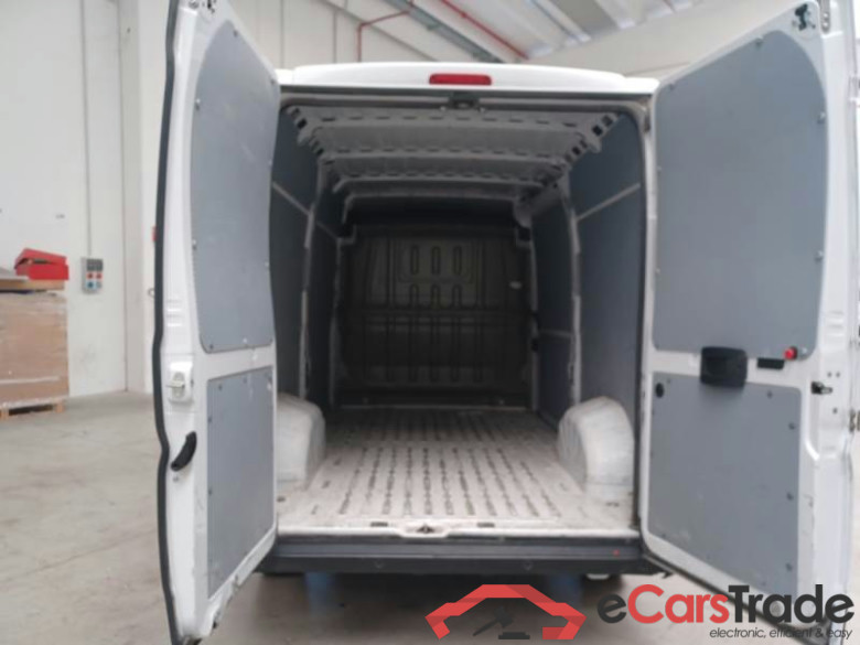 PEUGEOT BOXER / 2014 / 4P / FURGONE 333 L2H2 2.2 BLUEHDI 140CV SeS #5