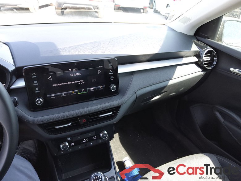 SKODA Fabia 1.0 TSI 70 kW (95 CV) Manual 5 vel. Selection (Winterpack) #6