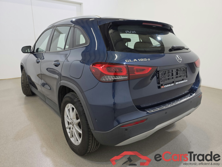 Mercedes GLA 180d Aut. LED Widescreen Navi 1/2 Leather KeylessGo Camera Klima PDC ... #6