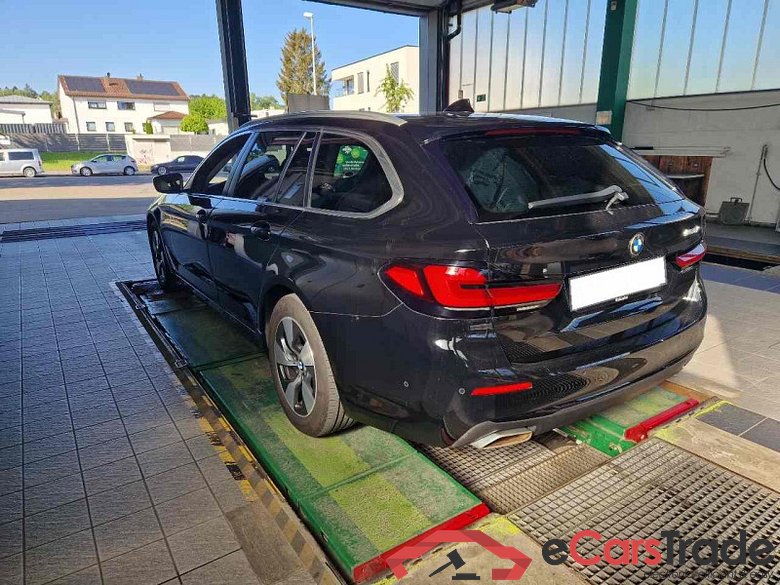 BMW 5 Touring (G31)(2017->) DE - Kb5 530 i Mild-Hybrid EU6d, OPF, (Facelift) 2022 - 2024 #4