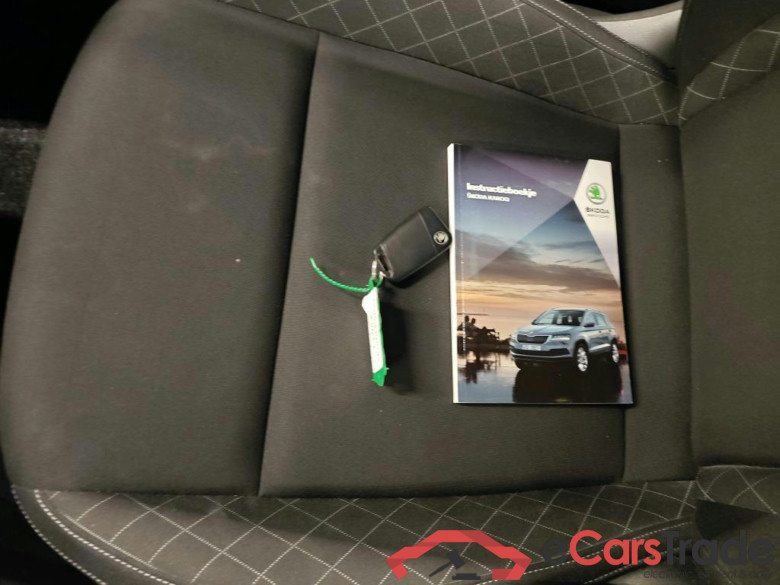 Skoda Karoq 1.5 TSI ACT Greentech DSG Buss Edition 5d #4