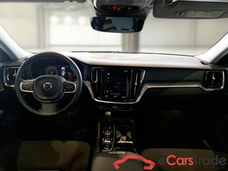 VOLVO V60 / 2019 / 5P / STATION WAGON T6 PLUG-IN AWD AUTOM.INSCR.EXPR. #3