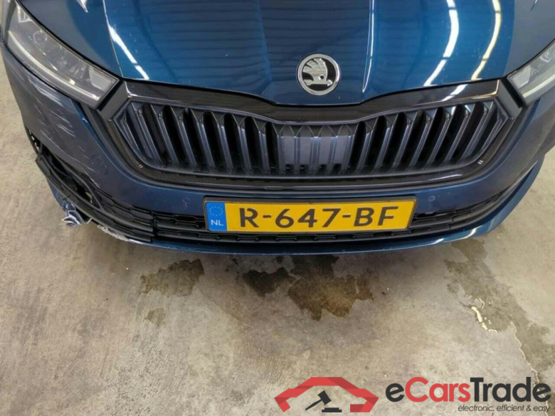 SKODA Octavia Combi 1.0 e-TSI Sport Bns #4