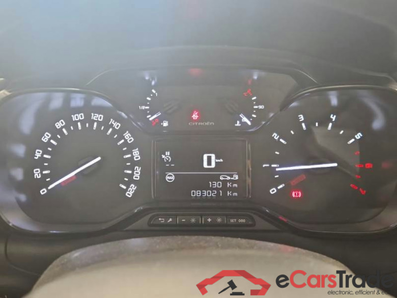 CITROEN C3 / 2016 / 5P / BERLINA BLUEHDI 100 SeS FEEL #4