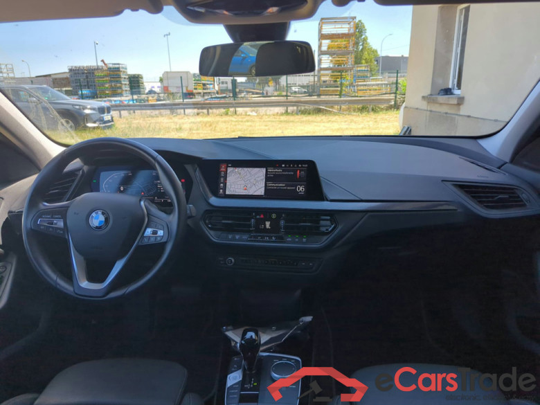 BMW 118i Sport-Line Aut. LED LC-Pro Ambient Navi 1/2 Sport-Leather KeylessGo Camera Klima PDC ... #5