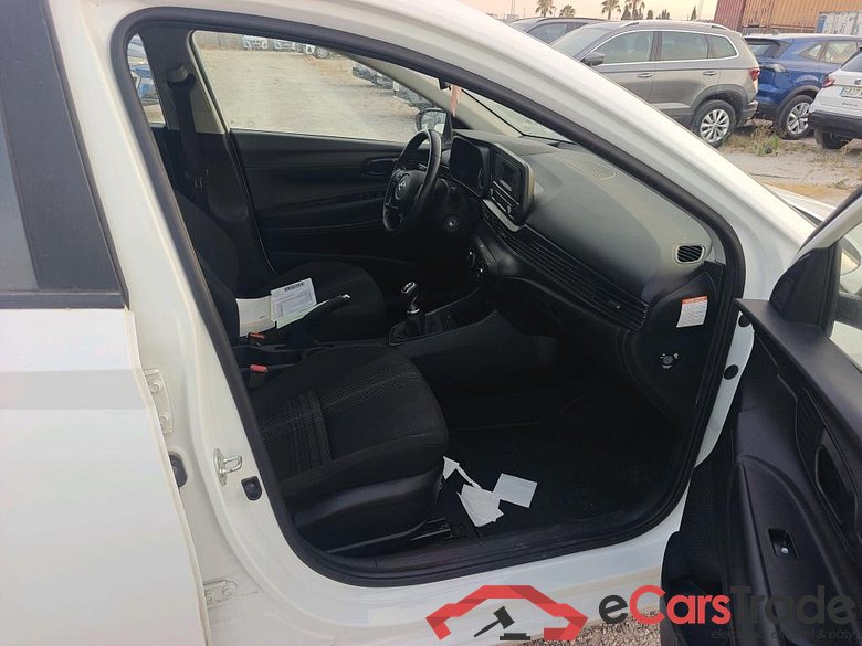 HYUNDAI i20 / 2020 / 5P / berlina con portón 1.0 TGDI 74kW (100CV) 48V Essence #6