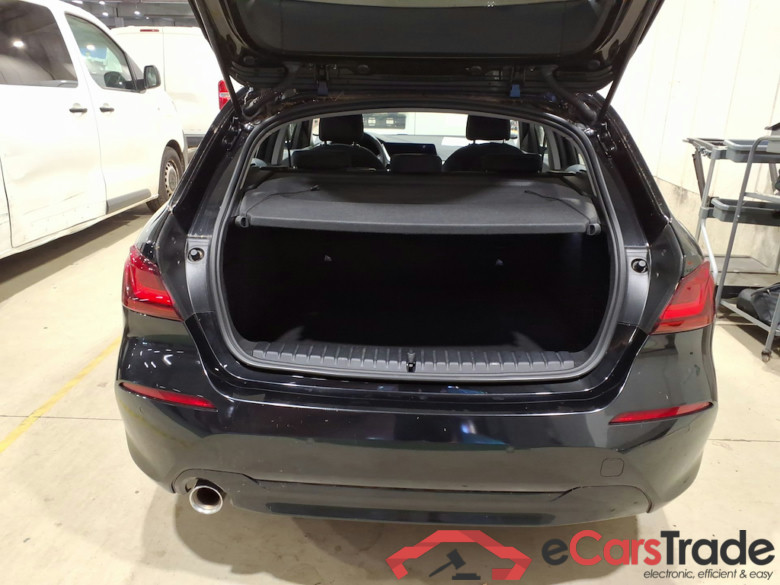 BMW 1 SERIES HATCH 1.5 118I (100KW) #3