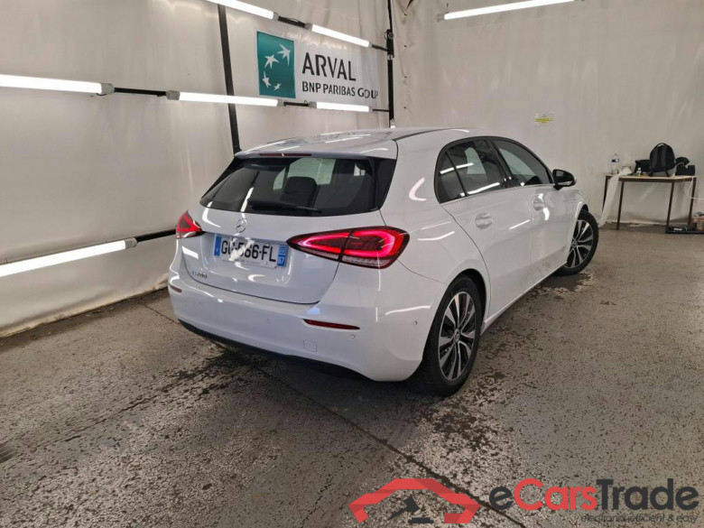 MERCEDES-BENZ Classe A Compact / 2018 / 5P / Berline A 200 Business Line 7G-DCT #3