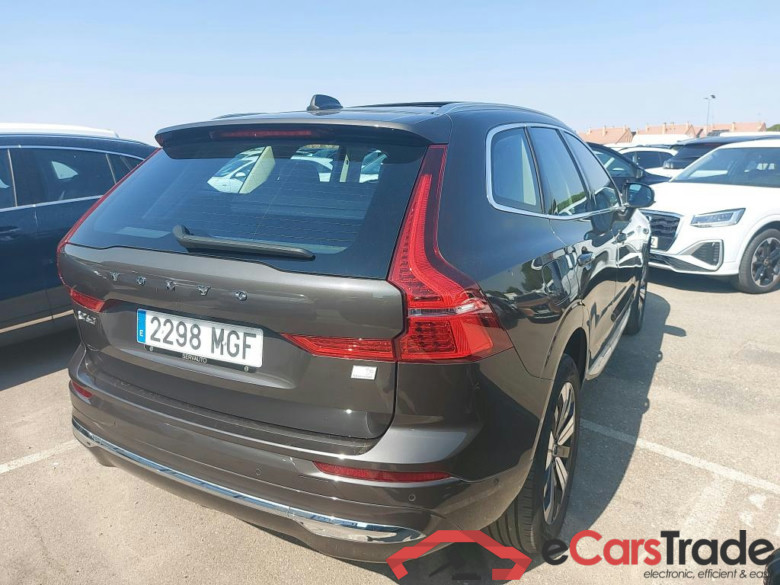 VOLVO  XC60   2.0 T6 AWD Recharge Plus Bright Auto #2