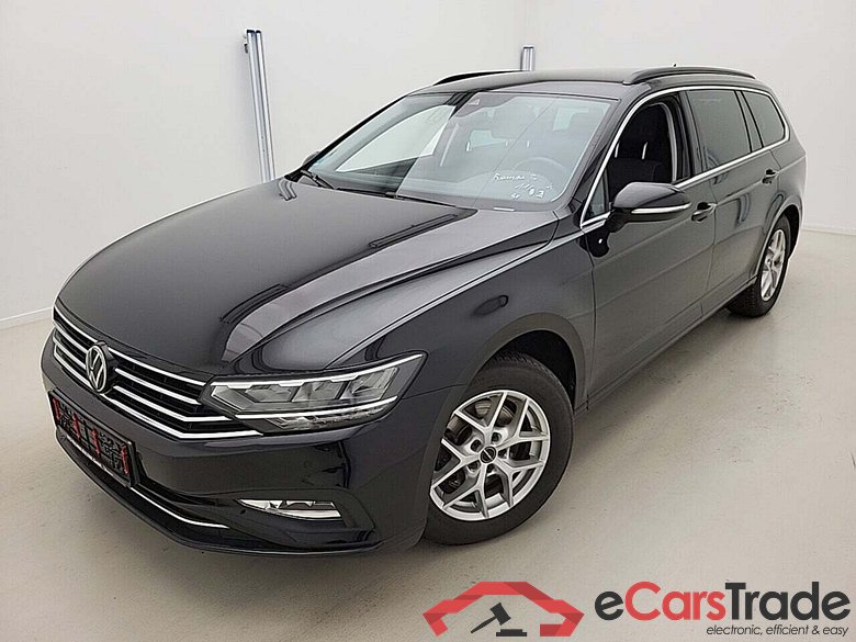VOLKSWAGEN PASSAT VARIANT 1.5 TSI ACT COMFORTLINE