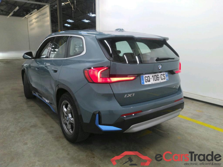 Série iX1 30 xDrive xLine 64kWh BVA #3