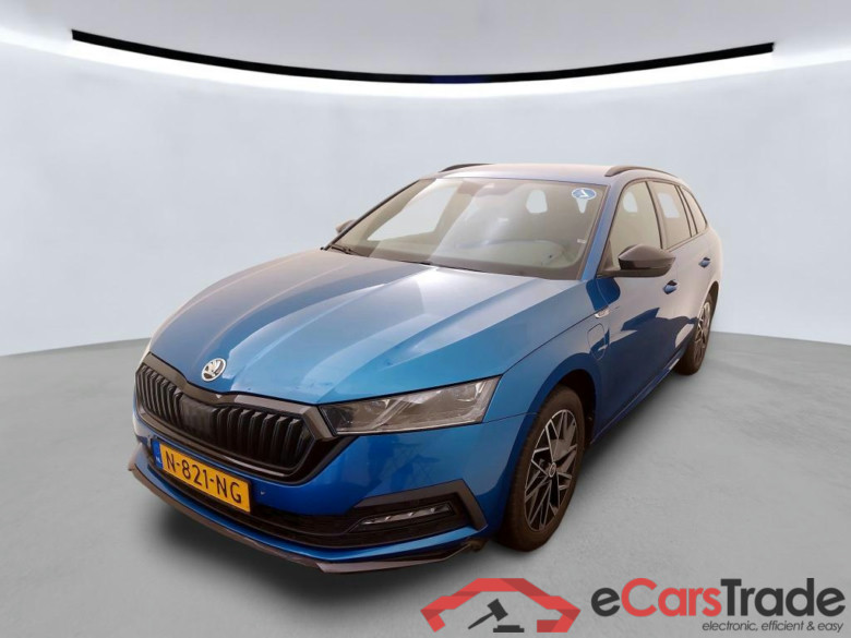 SKODA Octavia Combi 110 kW #1