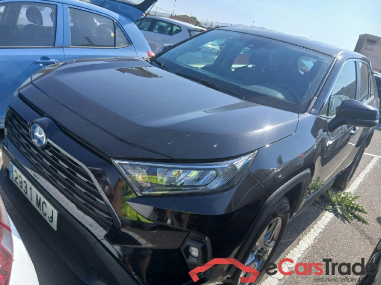 TOYOTA Rav4 / 2018 / 5P / todoterreno 2.5l 220H Business #1