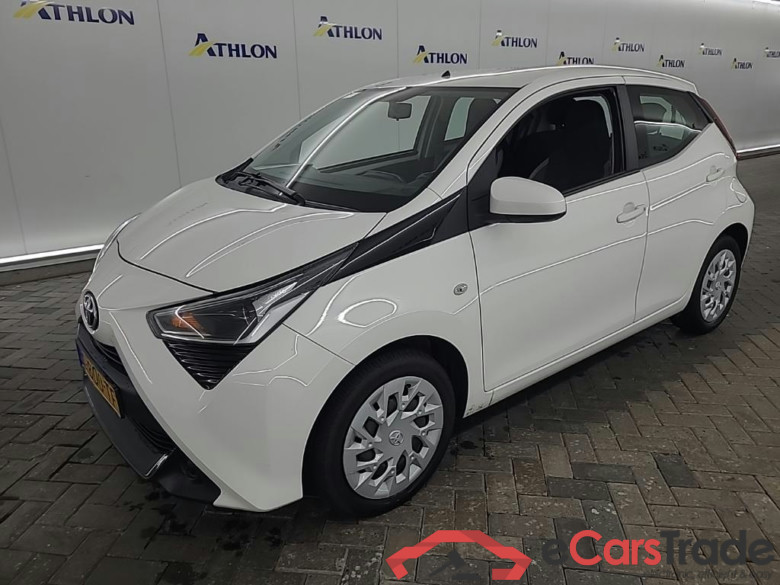 TOYOTA Aygo 1.0 VVT-i x-play 5D 53kW