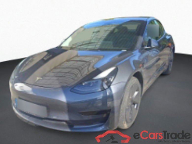 TESLA Model 3 RWD Hinterradantrieb 4d 239kW