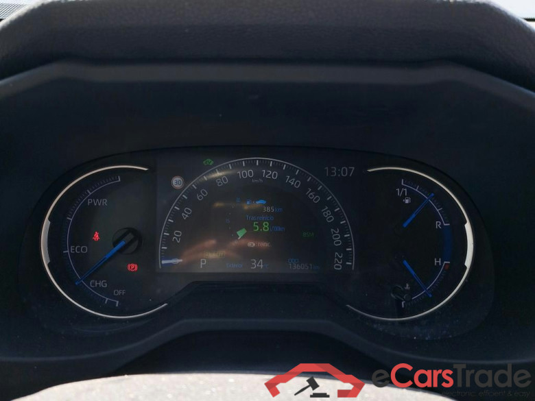 TOYOTA Rav4 / 2018 / 5P / todoterreno 2.5l 220H Style #4