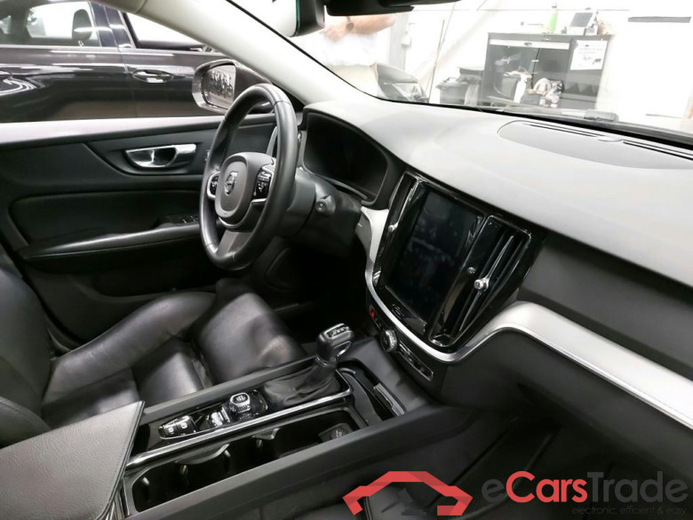 VOLVO - VOL V60 T5 250PK Geartronic With Climatic & Navigation & Heated Electric Sport Seats & Park Sensors Front & Rear  * PETROL * #3