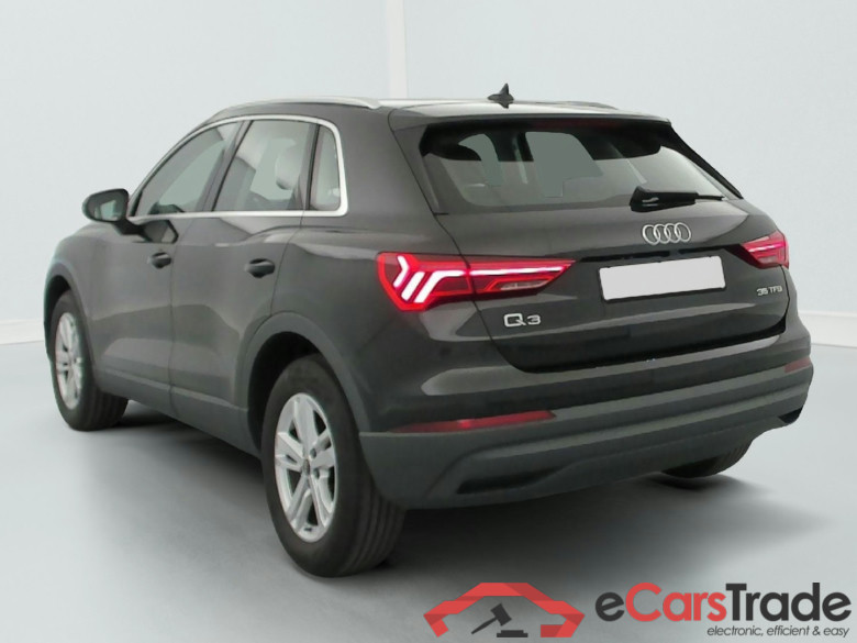 Audi Q3 35 TFSI 150 CH S TRONIC 7 BUSINESS LINE #5