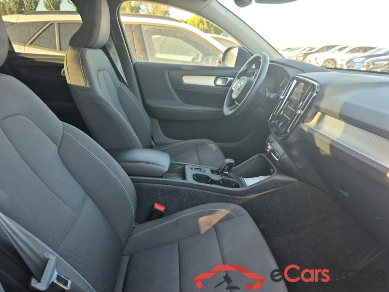 VOLVO XC40 / 2017 / 5P / todoterreno 1.5 T4 Twin Recharge Inscription Ex Auto #6