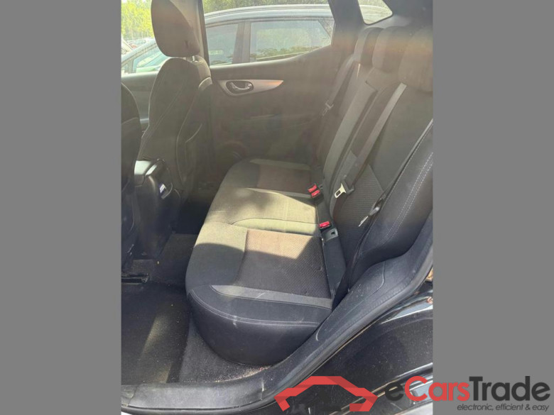 NISSAN Qashqai 1.3 DIG-T N-Connecta #5