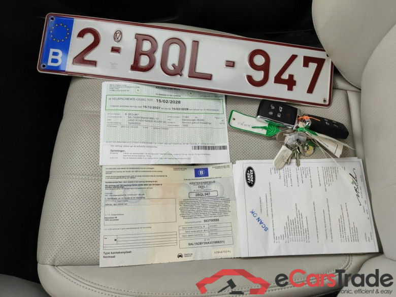 Land Rover Range Rover Velar P400e SE 5d #4