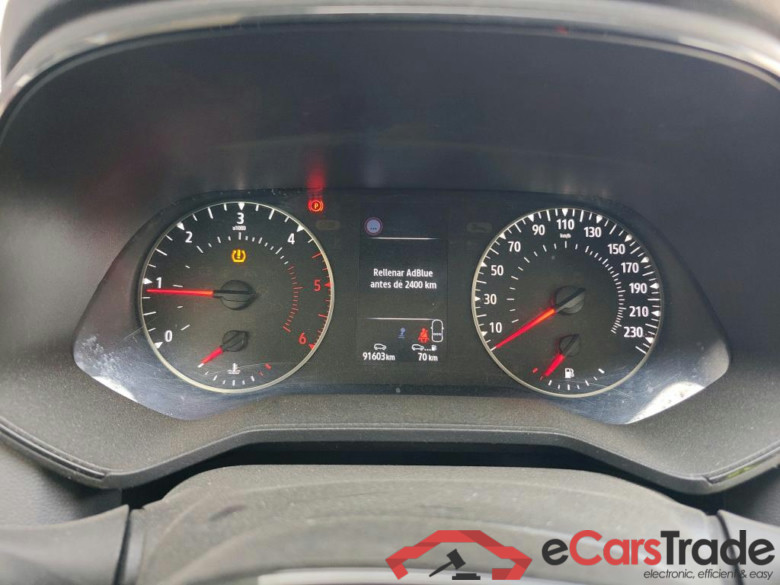 RENAULT Clio / 2019 / 5P / berlina con portón Business Blue dCi 74kW (100CV) #4