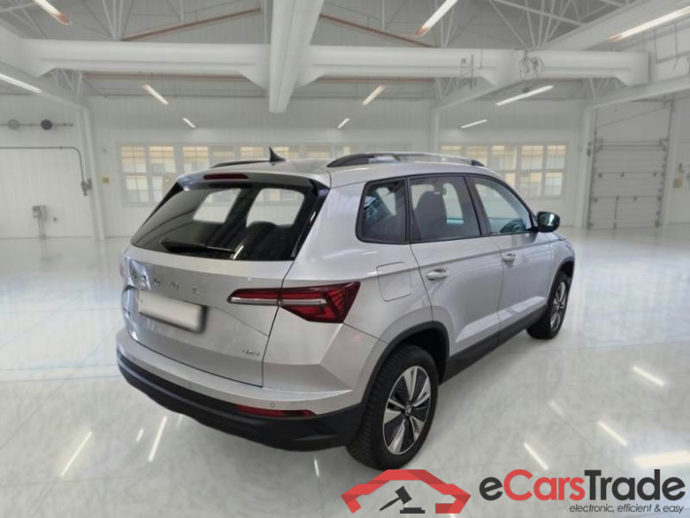 SKODA KAROQ / 2022 / 5P / SUV 2.0 TDI 110KW EVO SCR EXECUTIVE DSG 4X4 #2