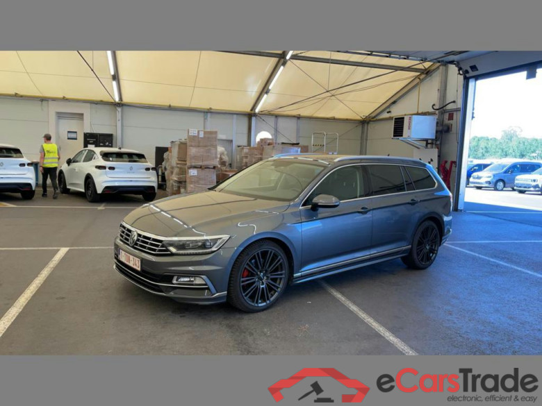 VOLKSWAGEN Passat SW Dsl Passat SW 2.0 CR TDi Highline Business