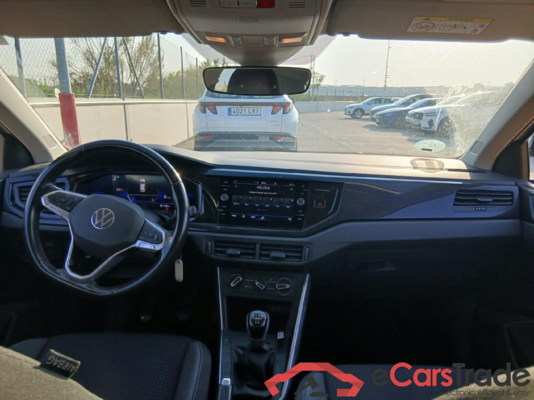 VOLKSWAGEN Polo / 2021 / 5P / berlina con portón Life 1.0 TSI 70kW (95CV) #3