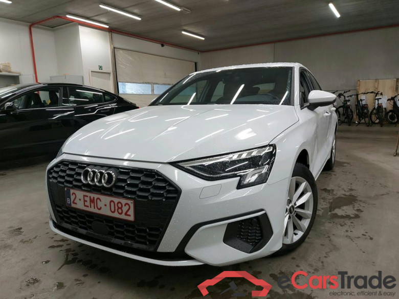 AUDI - AUD A3 SB 30 TDi 116PK Attraction Pack Platinum With Heated Sport Seats & APS Front & Rear & Camera