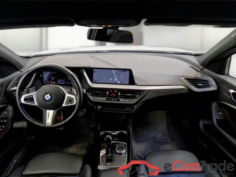 BMW SERIE 1 / 2019 / 5P / BERLINA 118D MSPORT #3