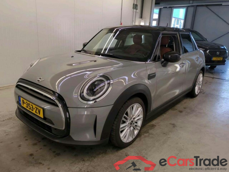 Mini 5-deurs 1.5 Cooper Bns Ed.
