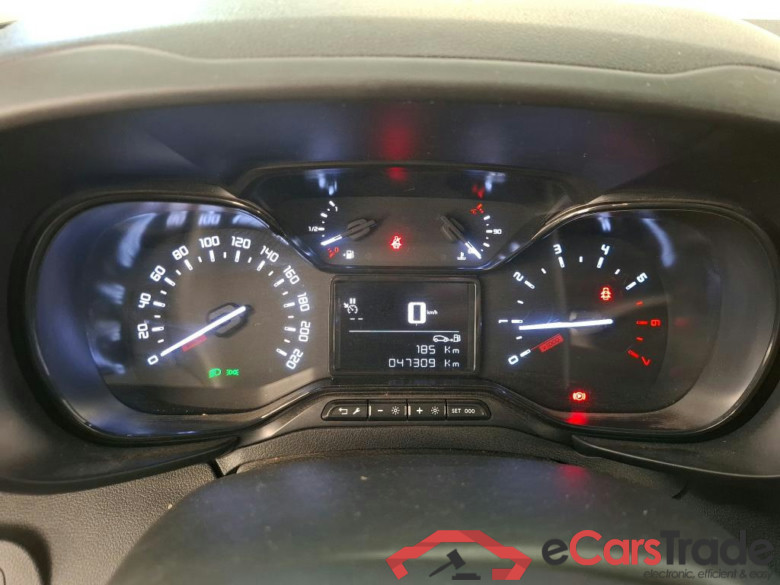 TOYOTA Proace City / 2019 / 4P / Fourgonnette 1.5 Medium 100 D-4D Business #6