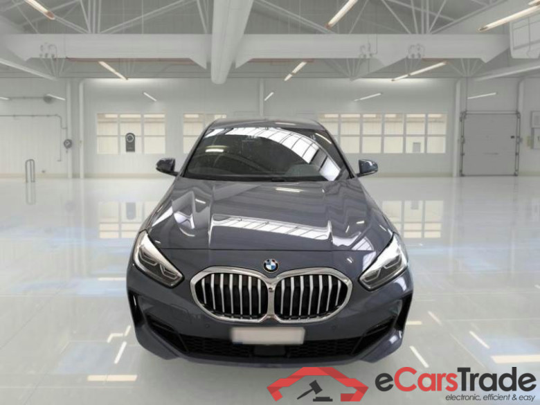 BMW SERIE 1 / 2019 / 5P / BERLINA 118D MSPORT #6