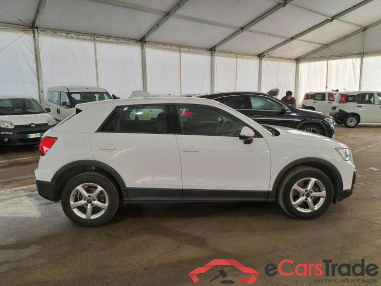 AUDI Q2 / 2020 / 5P / SUV 2.0 35 TDI BUSINESS S TRONIC QUATTRO #6