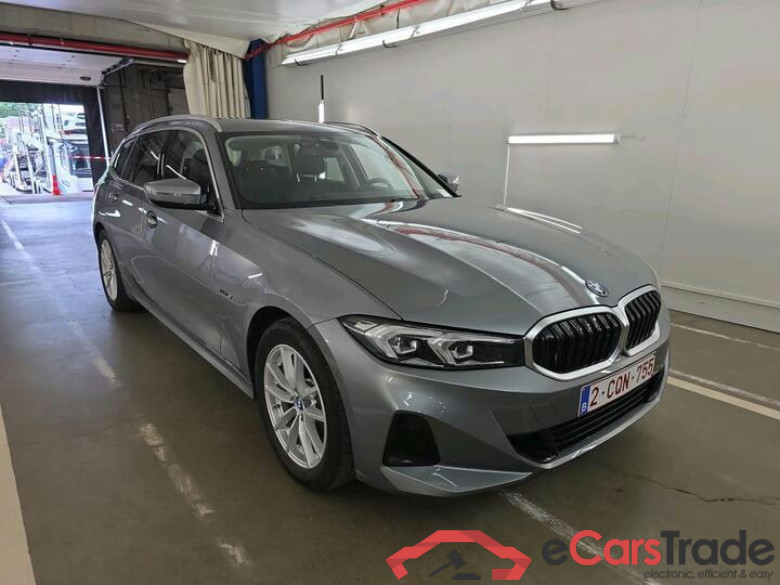 BMW 3 Reeks Touring 3 Reeks Touring 330e (215 kW) (PHEV) 215kW/292pk  5D/P Auto-8 - CO2 indicatief #2