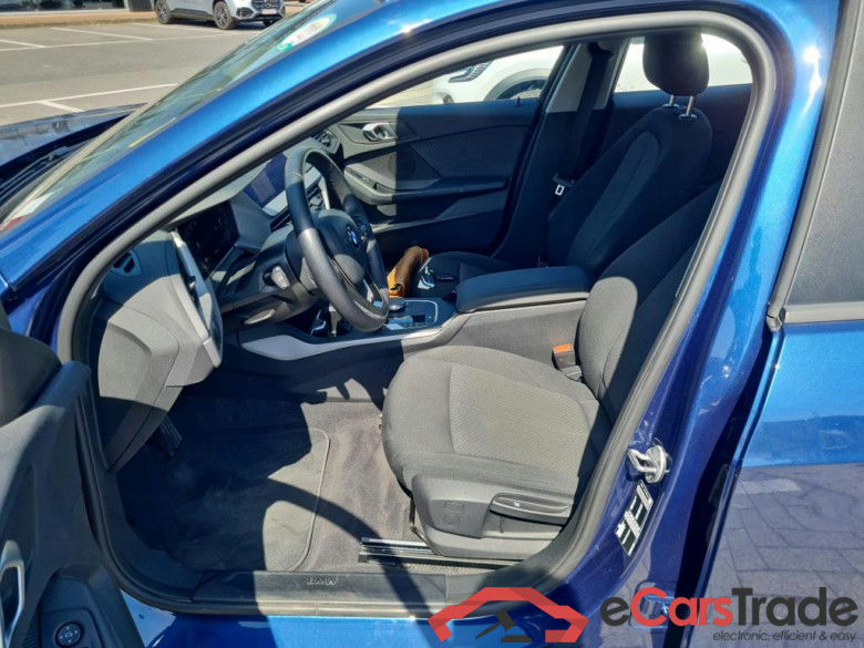 BMW 1 SERIES HATCH 1.5 116IA (80KW) #5