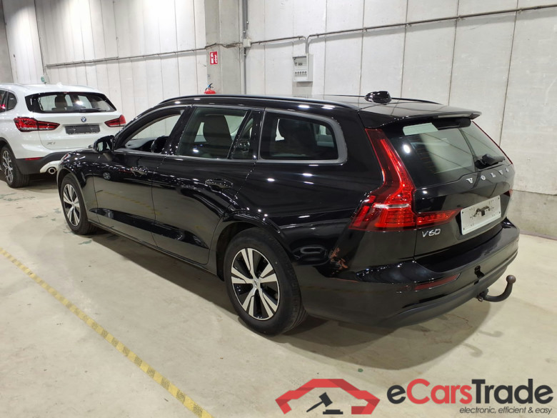 VOLVO V60 2.0 D3 MOMENTUM CORE #2