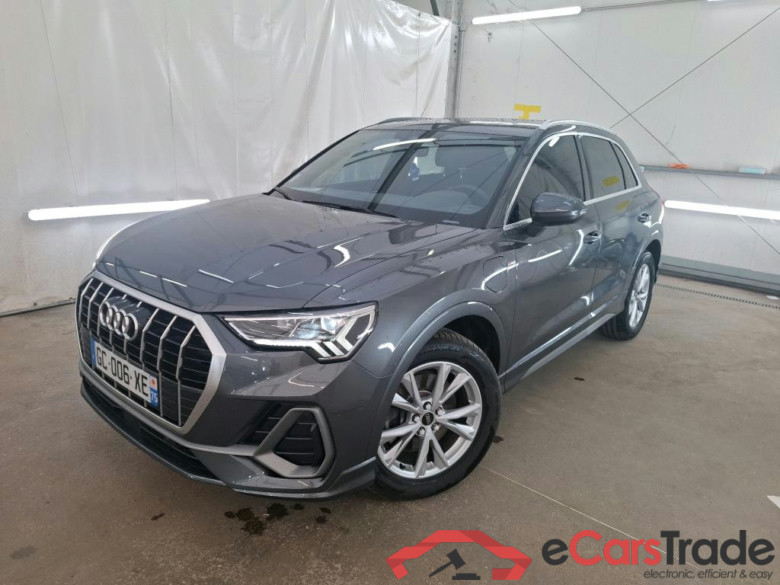 AUDI Q3 / 2018 / 5P / SUV 45 TFSI E 245 S TRONIC S LINE #1
