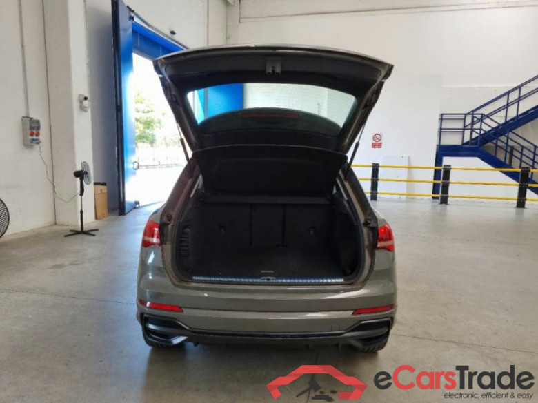 AUDI Q3 / 2018 / 5P / SUV 45 TFSI E S TRONIC S LINE EDITION #5