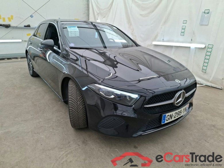 MERCEDES-BENZ Classe A Compact / 2022 / 5P / Berline A 200 Business Line 7G-DCT #4