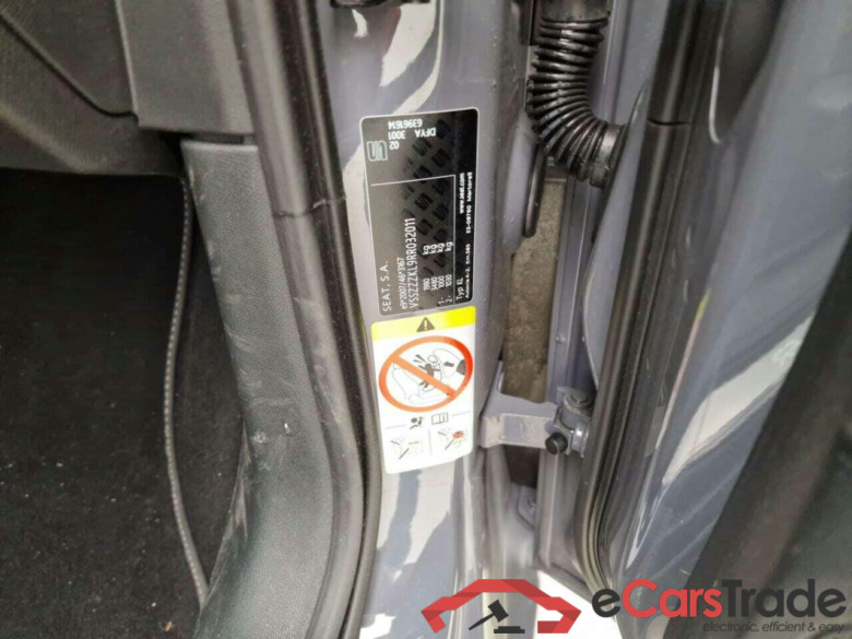 SEAT Leon Sportstourer 1.5 eTSI FR Bns Int AUT. #4