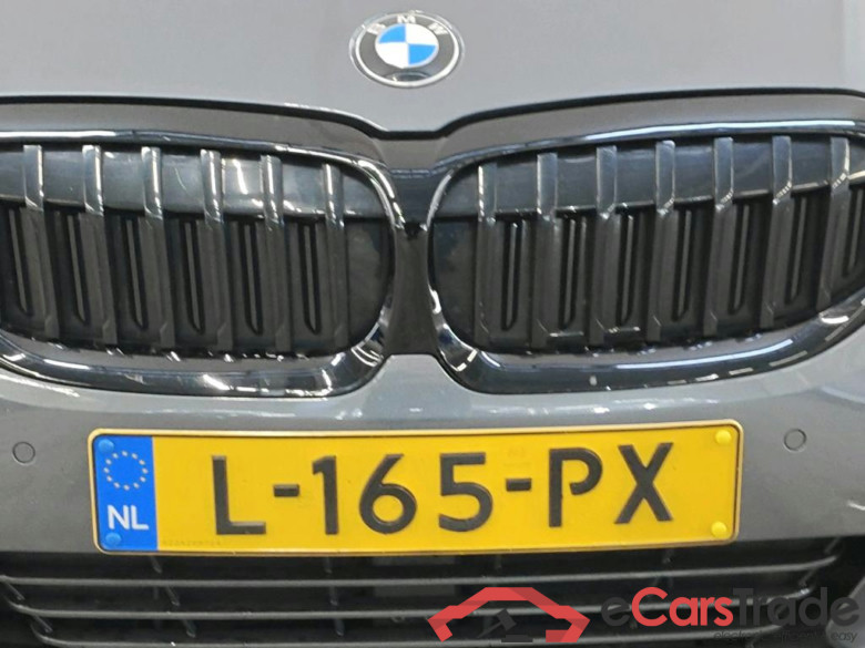 BMW 3 Serie Sedan 318iA  High Executive 4d + Pano, Harman & Kardon , BMW Laserlight, Shadow Line #5