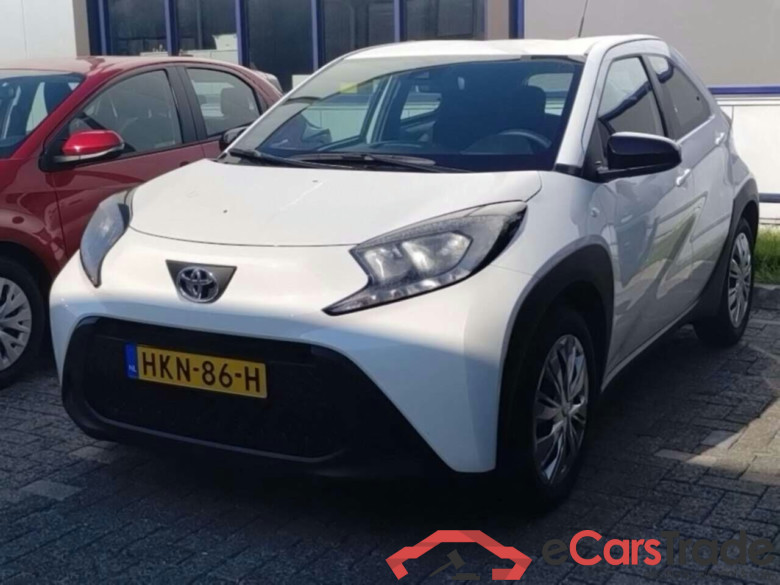 TOYOTA Aygo X 1.0 VVT-i MT Play