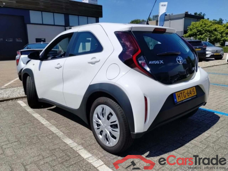 TOYOTA Aygo X 1.0 VVT-i MT Play #3